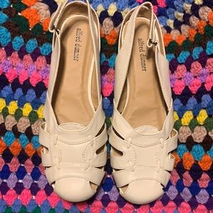 Alfred Dunner Shoe/Sandle. New, never worn.